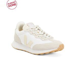 VEJA Beige/Nude Made In Brazil Sneakers